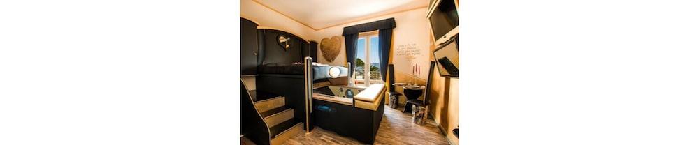 Hotel Butterfly Torre del Lago Puccini Exterior photo