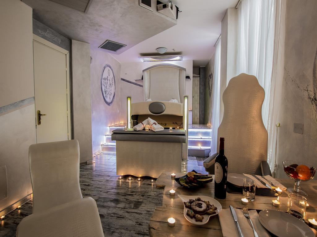 Hotel Butterfly Torre del Lago Puccini Exterior photo